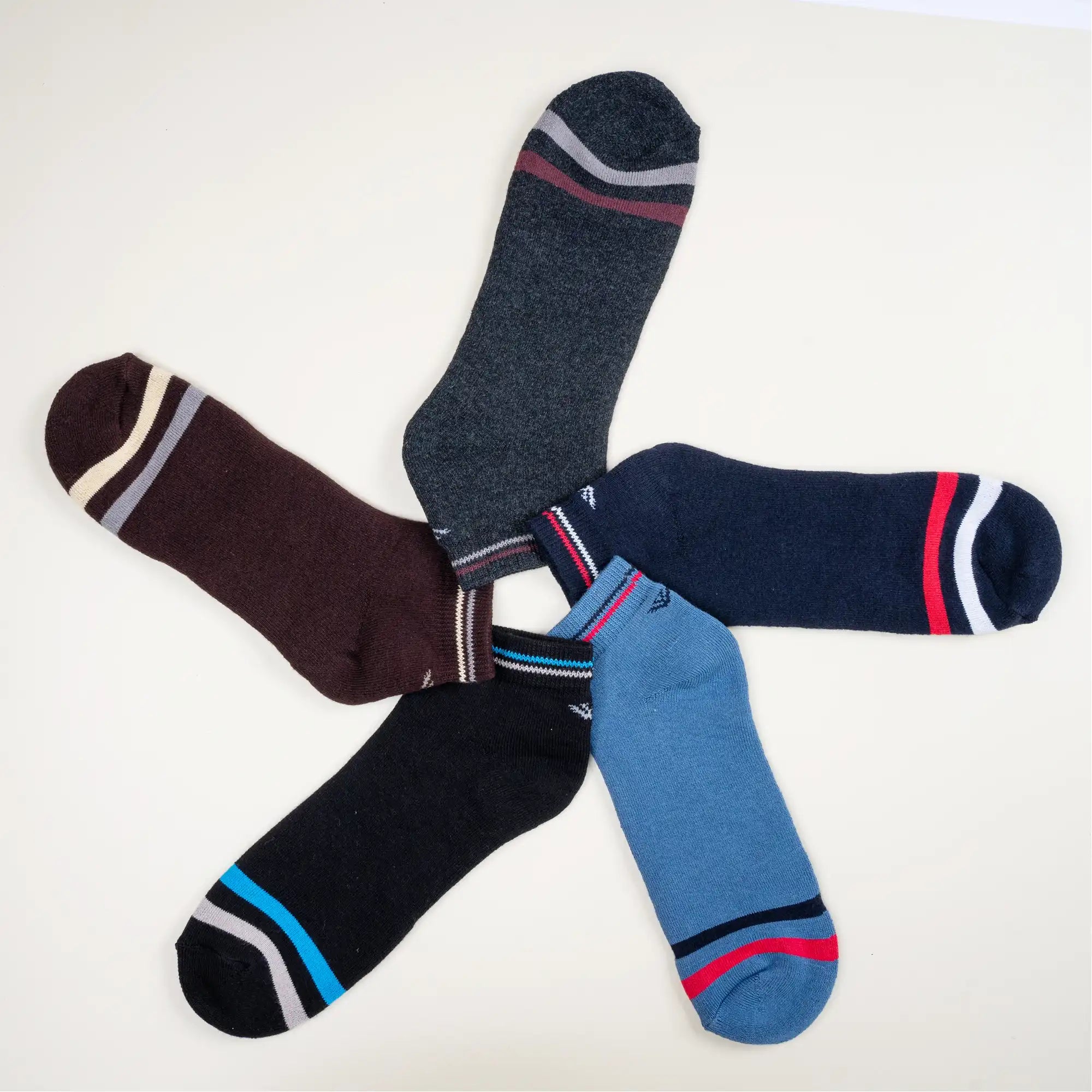 Young Wings Men's Multi Colour Cotton Fabric Design Low Ankle Length Socks - Pack of 3, Style no. 1603-M1